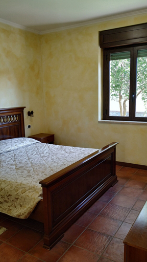 Bedroom 4, Amarcord, Cosenza