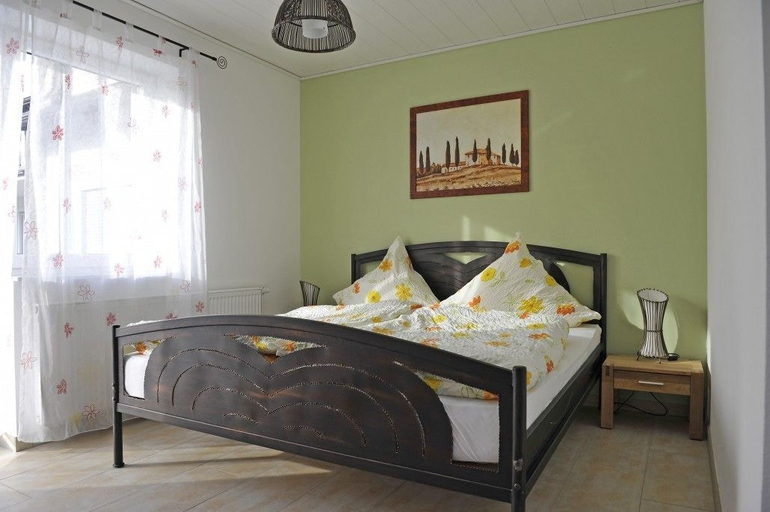 Bedroom 3, Weingut Rieth - Gästehaus Vinaria, Bernkastel-Wittlich