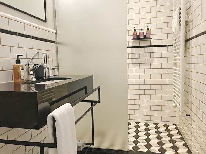 Bathroom 5, Kvosin Downtown Hotel, Reykjavík