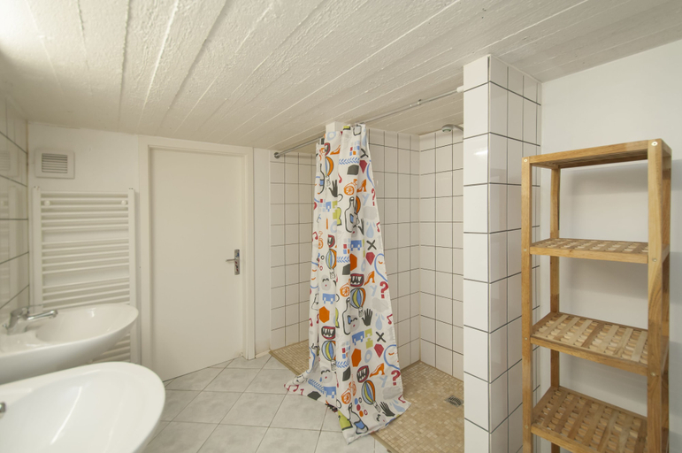 Bathroom 4, Appartement 10friends, Hamburg