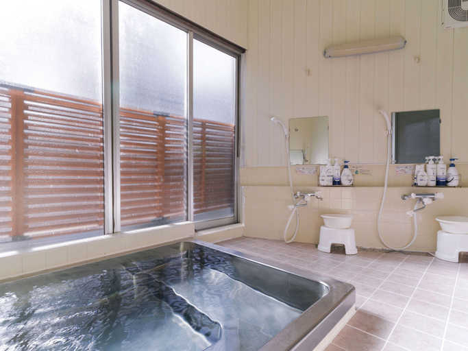 Bathroom 4, Ohgutekohan Shirasagisou, Shimojō