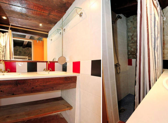 Bathroom 4, La Calma de Bellver, Lleida