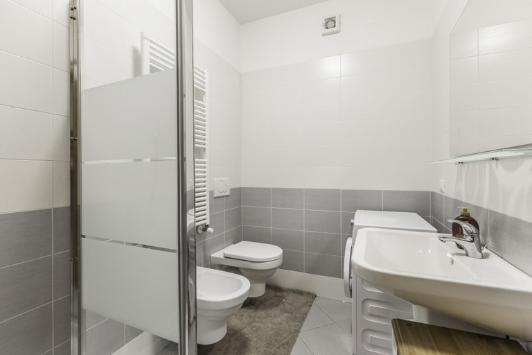 Bathroom, Appartamento Freud 8, Bologna