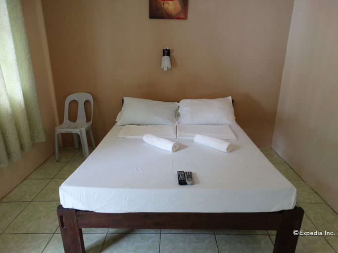 Bedroom 3, Whites and Greens Beach Resort, Panglao