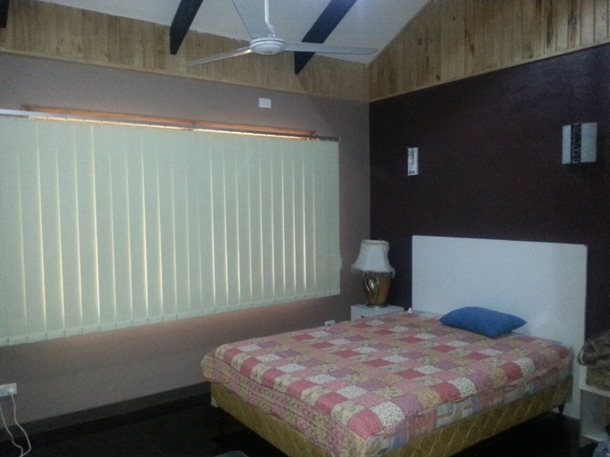Bedroom 3, Marrs Villa, Serua
