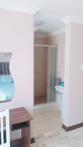 Others 5, JBay Holiday Apartment, Cacadu