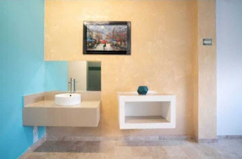 Bathroom 3, Hotel Suites Aeropuerto Cancun, Benito Juárez