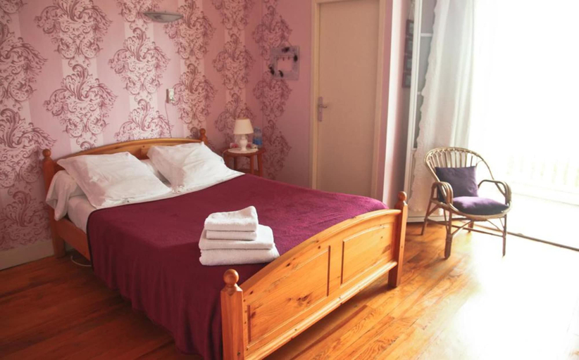 Bedroom 3, Chambres d'hotes du Parc, Gironde