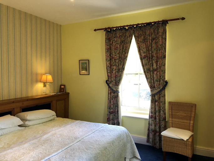 Bedroom 2, Calf's Head Hotel, Lancashire