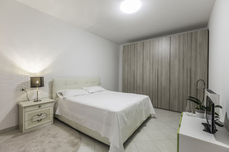 Room, Appartamento Freud 8, Bologna