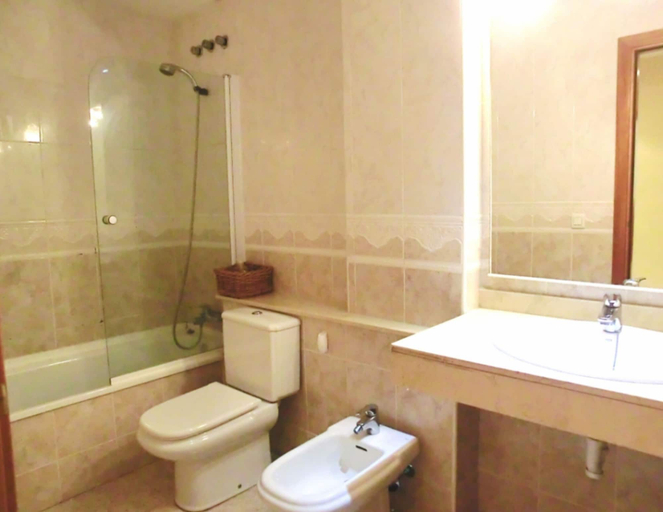 Bathroom, Apartment in Lloret de Mar - 104289 by MO Rentals, Girona