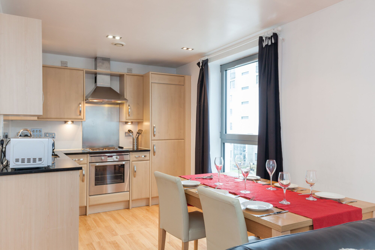 Others 4, Stylish Apartment, Edinburgh