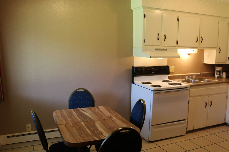Others 5, Friendship Inn, Jackson