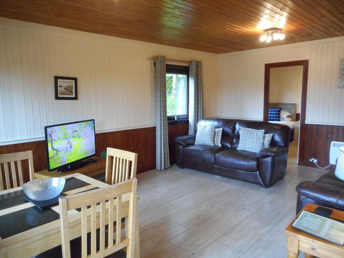 Others 4, Birch Lodge 22 With Hot Tub, Newton Stewart, Dumfries and Galloway