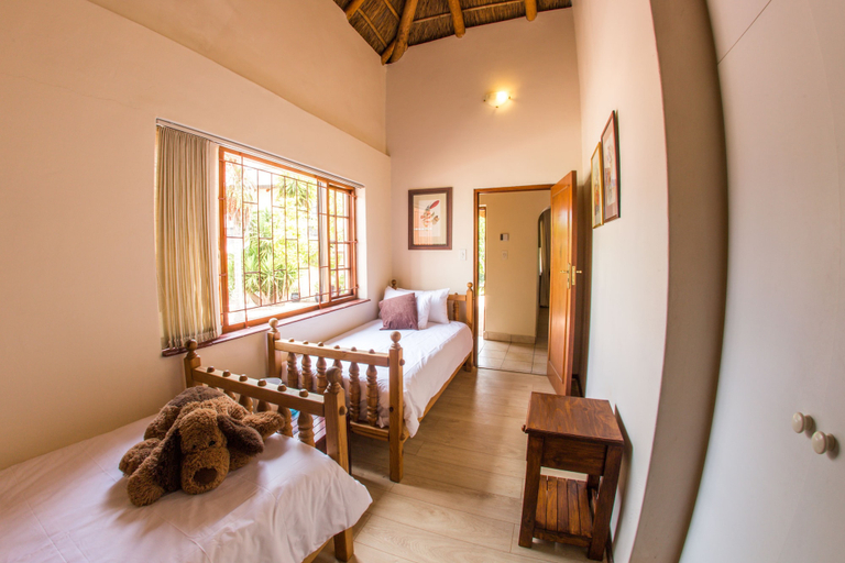 Bedroom 3, Winelands Villa Guesthouse, City of Cape Town
