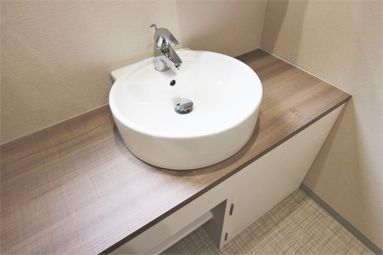 Bathroom, Sekai Hotel Hanare, Osaka
