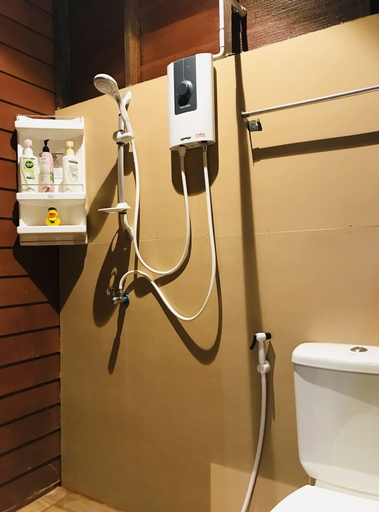 Bathroom 3, Reuan Vilawan, Damnoen Saduak