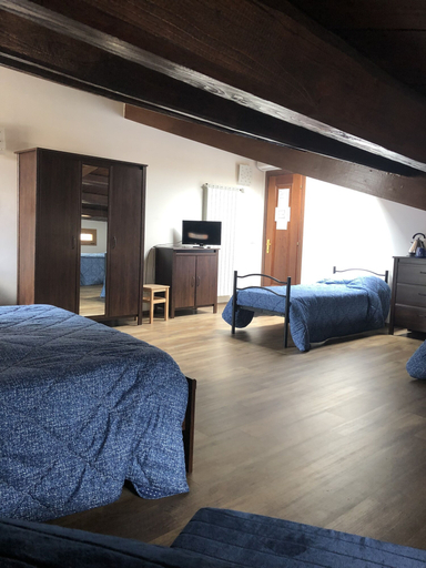 Bedroom 4, BB Il Re Alla Reginella Guest House, Roma