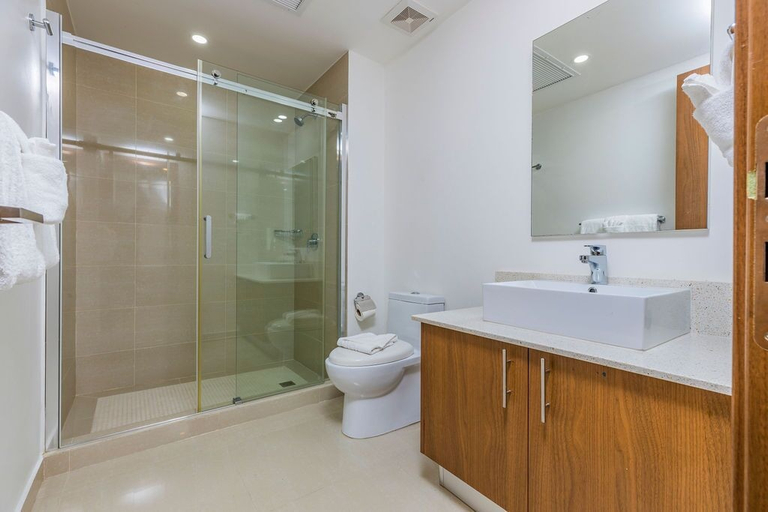 Bathroom 4, Blue Residences