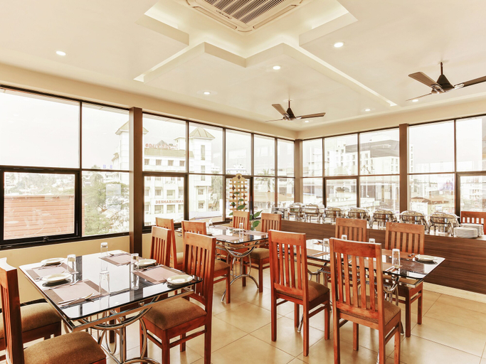 Food & Drinks 4, Treebo Goodland Residency - 500m from Railway Station, Thiruvananthapuram