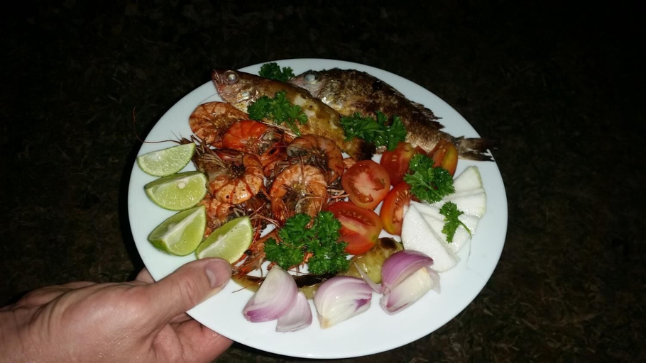 Food & Drinks 5, Dasa Beach View, Habaraduwa