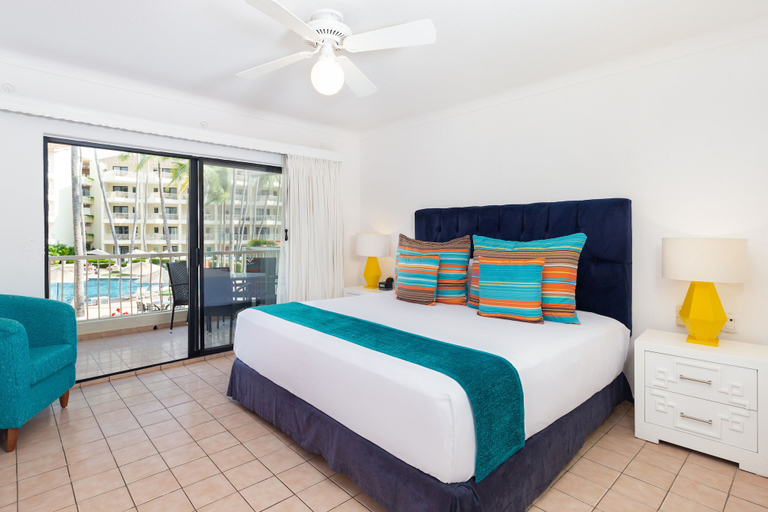 Bedroom 2, Villa del Palmar Beach Resort and Spa - All Inclusive, Puerto Vallarta