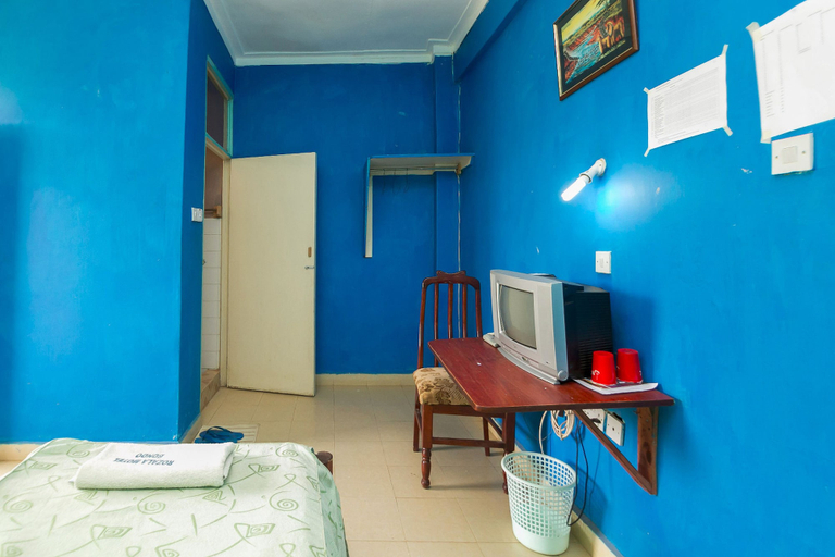 Bedroom 3, Rozala Motel, Bondo