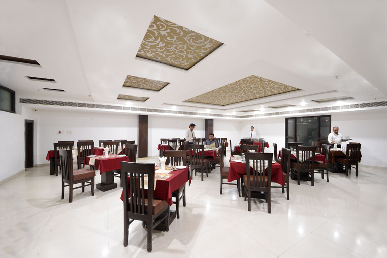 Food & Drinks 5, Hotel East Gate, Agra