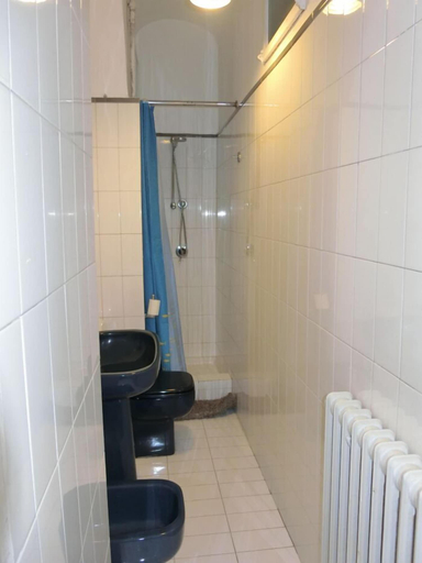 Bathroom, Gioia 11, Torino