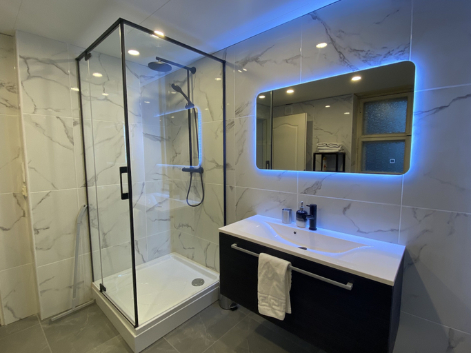 Bathroom 4, Tallinn City Apartments Town Hall Square, Tallinn