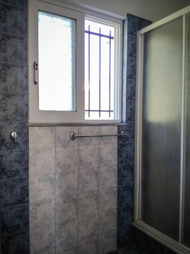 Bathroom 4, Amarylis Apartments, West Greece