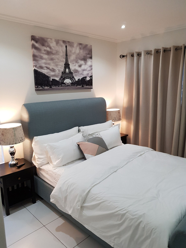 Bedroom 2, Nova Luxury Suites Saratoga 112, City of Johannesburg