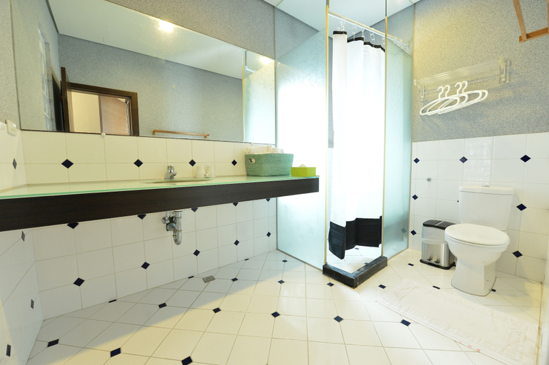 Bathroom 3, Bay of Chen-Hai Penghu Homestay, Penghu