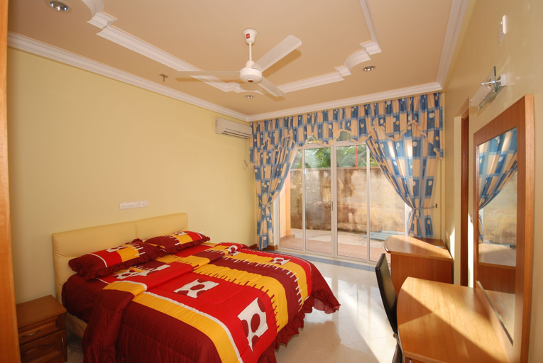 Bedroom 5, Crystal Retreat