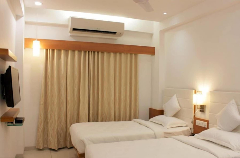 Bedroom 3, Ashray Inn, Ahmadabad