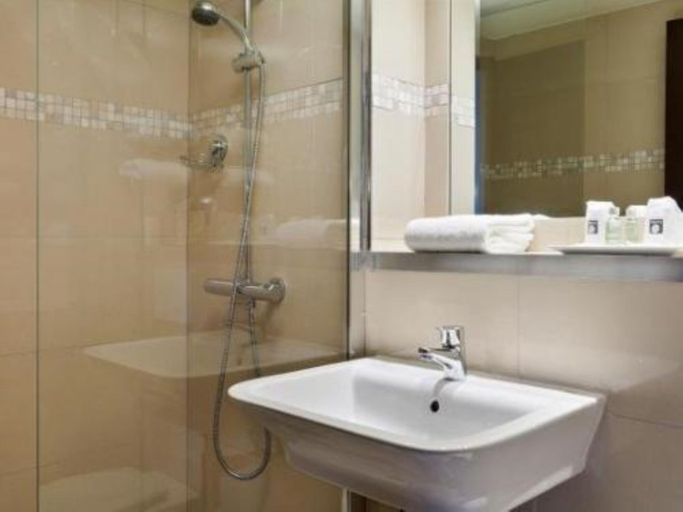 Bathroom 3, Enzo Hotel Brétigny, Essonne