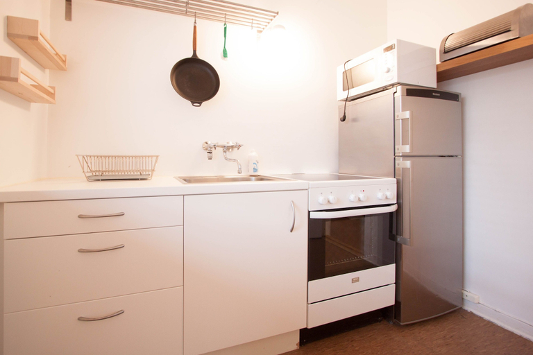 Others 4, Apartment R44, Reykjavík