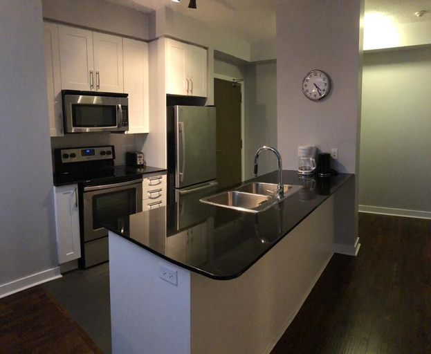 Dining Room 5, Galaxy Suites Square One Unit 3201, Peel