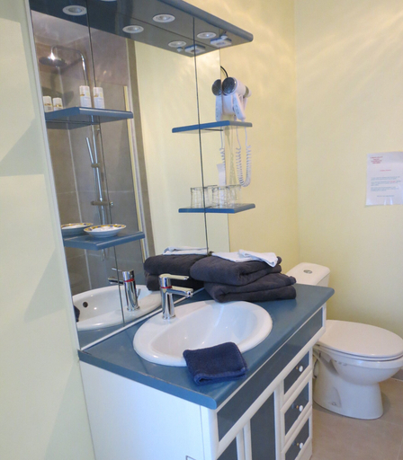 Bathroom 5, Chambre D'hotes Champagne Laval Louis, Marne