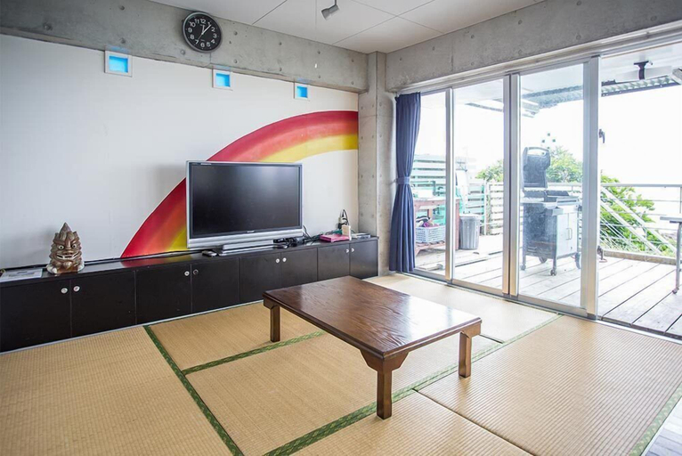 Others 5, Pension Umitsubame, Ginoza