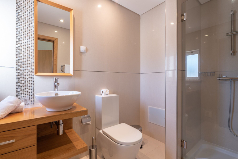 Bathroom 5, Vale da Lapa Village Resort, Lagoa