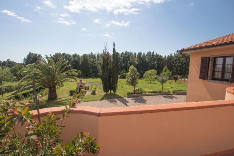 Exterior & Views 2, Villa Mandrioli Agriturismo, Livorno