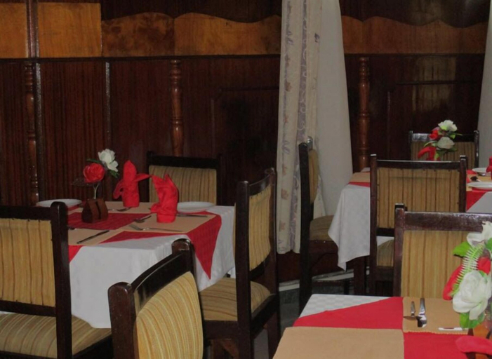 Food & Drinks 4, Ganjoni wananchi Hotel, Mvita