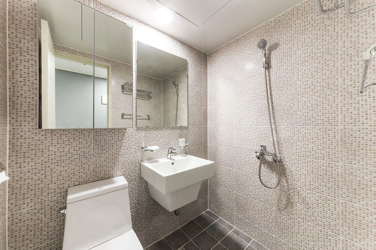 Bathroom 4, It's W, Suwon
