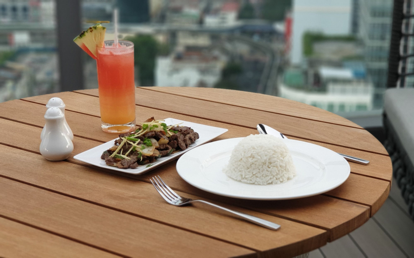 Food & Drinks 7