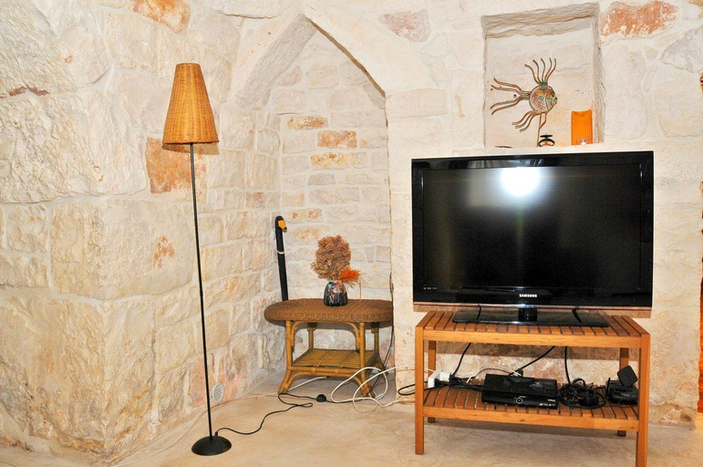 Others 5, Villa Giorgio, Brindisi