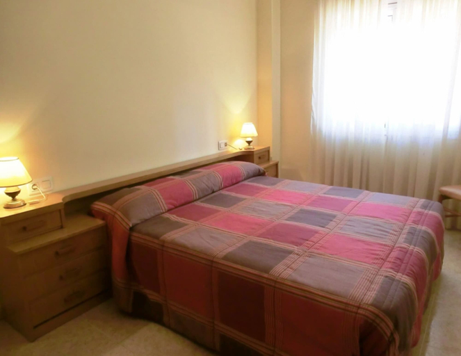 Bedroom, Apartment in Lloret de Mar - 104289 by MO Rentals, Girona