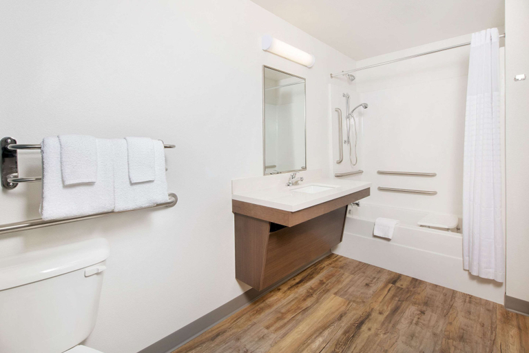 Bathroom 4, WoodSpring Suites Savannah Pooler, Chatham