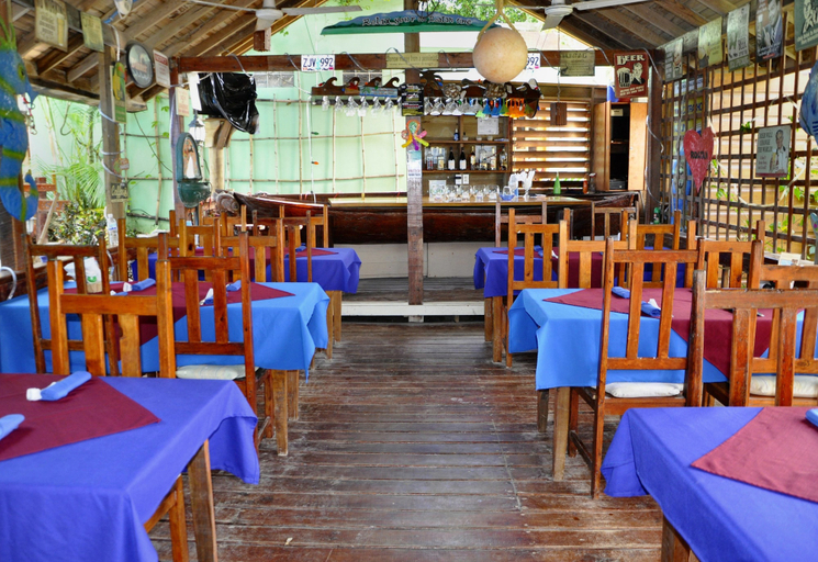 Food & Drinks 5, West Bay Lodge, Roatán