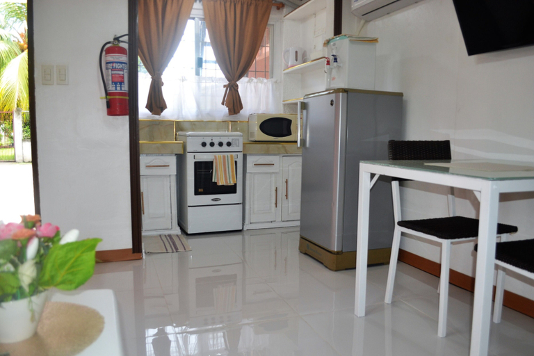 Others 5, Villa Prescilla, Dumaguete City
